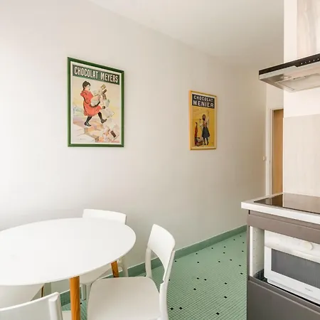 Daire Eiffel Tower - 2br With Balcony - Cityapartmentstay Paris