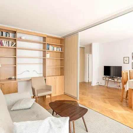 Eiffel Tower - 2br With Balcony - Cityapartmentstay * Paris