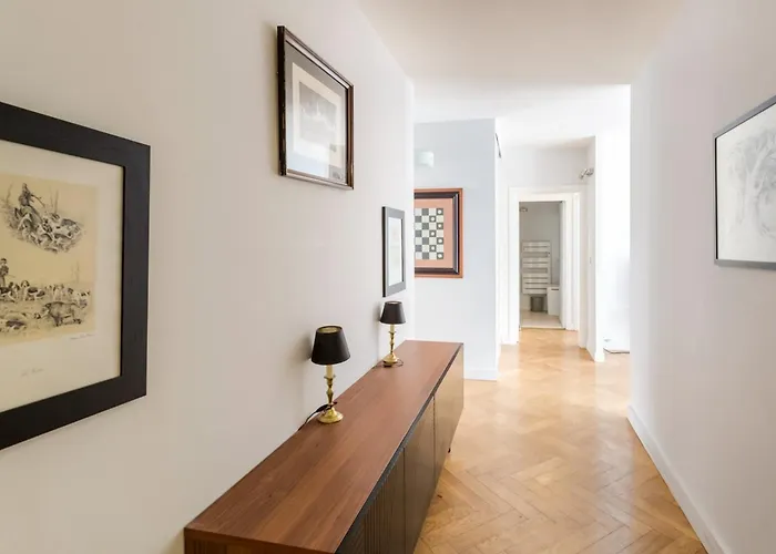 Eiffel Tower - 2br With Balcony - Cityapartmentstay Appartement *