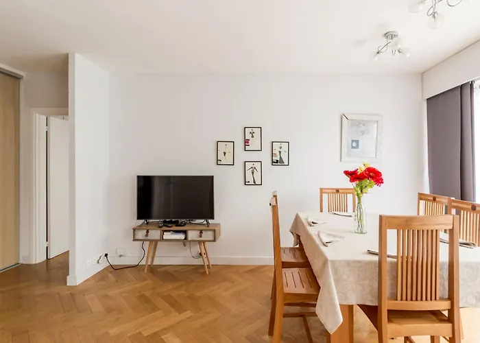 Appartement Eiffel Tower - 2br With Balcony - Cityapartmentstay *
